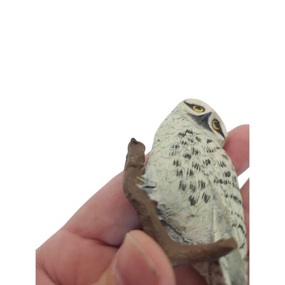 Set of 2 Realistic 3D Owl Magnet Hand Painted Resin Birds on Branch Fridge Decor - Picture 8 of 8